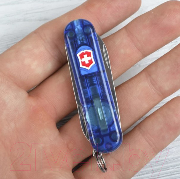 Изображение товара Нож туристический Victorinox Signature Lite 0.6226.T2