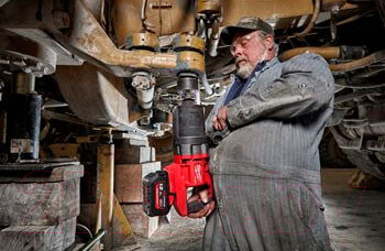 Изображение товара Аккумуляторный гайковерт Milwaukee M18 ONEFHIWF1DS-0C Fuel / 4933472071