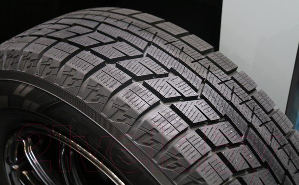 Изображение товара Зимняя шина Yokohama IceGuard iG60 215/55R18 99Q