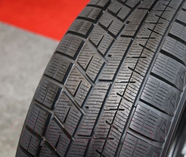 Изображение товара Зимняя шина Yokohama IceGuard iG60 215/55R18 99Q