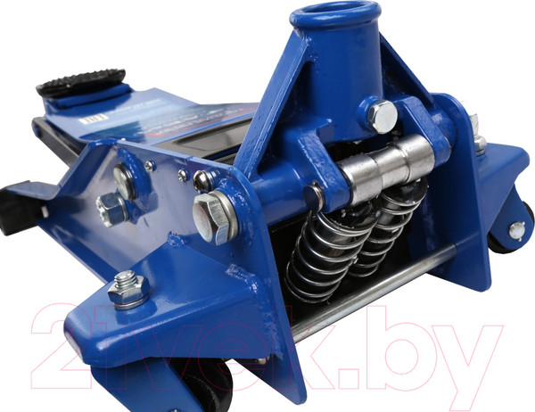 Изображение товара Подкатной домкрат AE&T T31703 (3т)