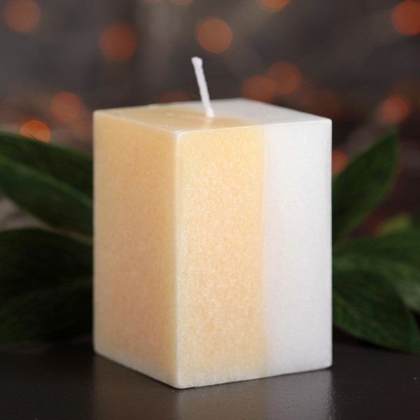 Изображение товара Свеча Богатство аромата Куб Кристаллический узор / 3680554 (ваниль)