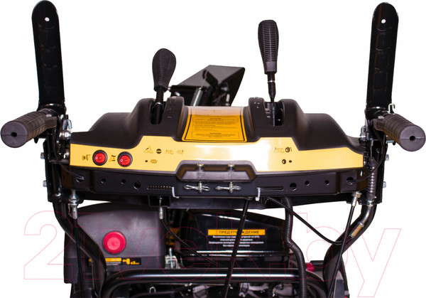 Изображение товара Снегоуборщик бензиновый Champion ST1170E