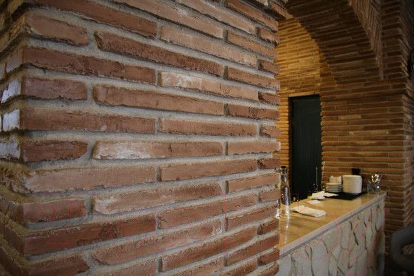 Изображение товара Декоративный камень бетонный Феодал Кирпич византийский 23.14.Р