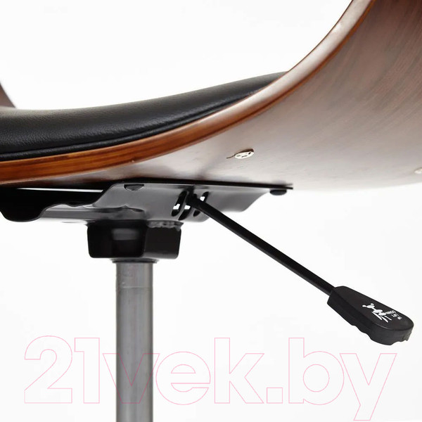 Изображение товара Кресло офисное Tetchair Vimta (орех/кожзам/черный)