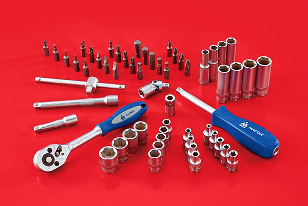 Изображение товара Универсальный набор инструментов Мастак 01-057C