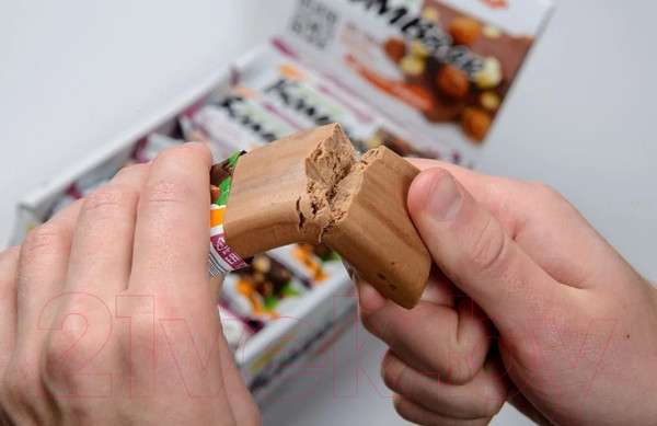 Изображение товара Набор протеиновых батончиков Bombbar Шоколад-фундук (20x60г)