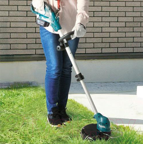 Изображение товара Триммер аккумуляторный Makita UR100DWAEX