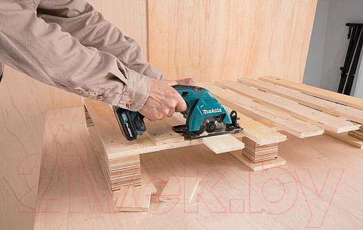 Изображение товара Профессиональная дисковая пила Makita HS301DWAE