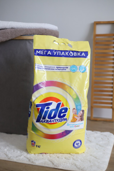 Изображение товара Стиральный порошок Tide Для чувствительной кожи (автомат, 9кг)