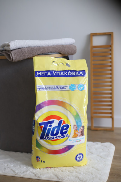 Изображение товара Стиральный порошок Tide Для чувствительной кожи (автомат, 9кг)
