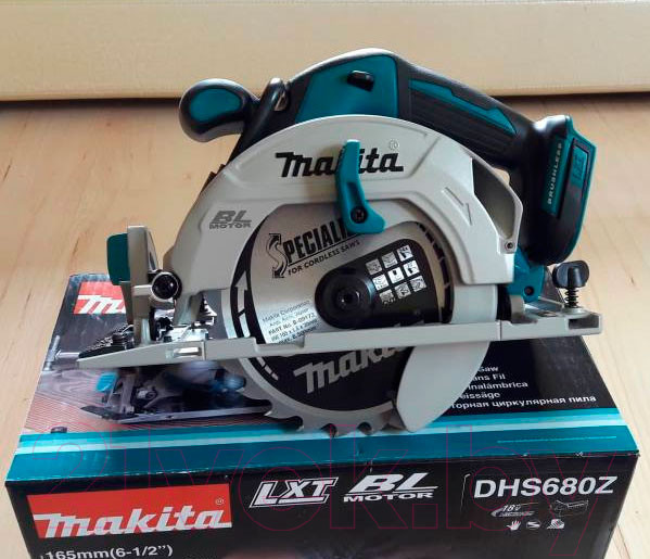 Изображение товара Профессиональная дисковая пила Makita DHS680Z
