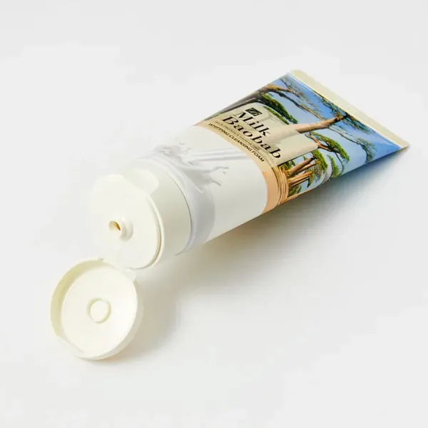 Изображение товара Пенка для умывания Milk Baobab Whipping Cleansing Foam (120мл)