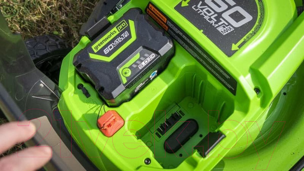 Изображение товара Газонокосилка аккумуляторная Greenworks GD60LM51SP самоходная, бесщеточная 60V 51см / 2514307UB (c АКБ 4Ач и ЗУ)