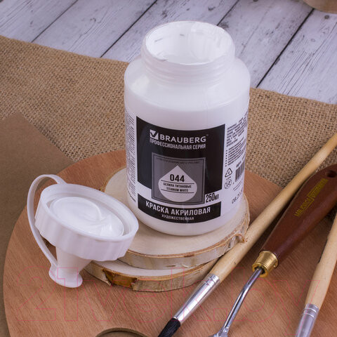 Изображение товара Акриловая краска Brauberg Art Classic / 191072 (250мл, белила титановые)