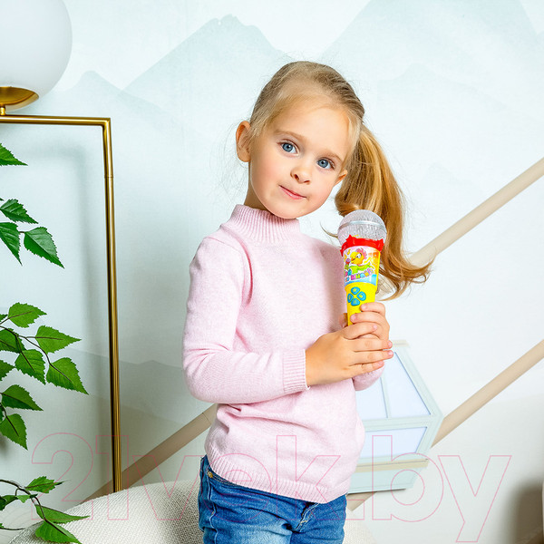 Изображение товара Музыкальная игрушка Азбукварик Микрофон. Танцевальные хиты с огоньками / 1979