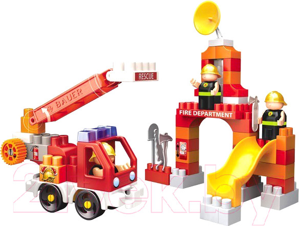 Изображение товара Конструктор Bauer Пожарная машина машина и тренировочная площадка / 740 (77эл)