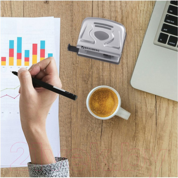 Изображение товара Дырокол Brauberg Metallic / 224339 (серебристый)