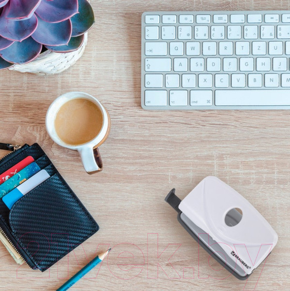 Изображение товара Дырокол Brauberg Original / 227786 (белый)