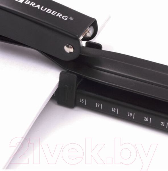 Изображение товара Степлер Brauberg Universal / 220942 (черный)