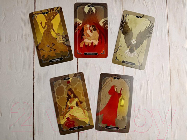 Изображение товара Гадальные карты Эксмо Таро Темного леса 78 карт и руководство в подарочном футляре (Грэхем С.)