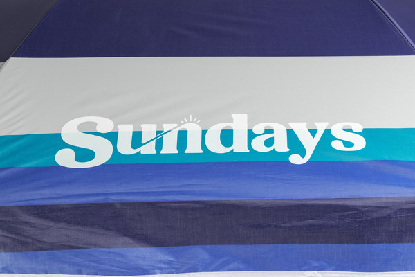 Изображение товара Зонт пляжный Sundays HYB1812 (синий/серебристый)