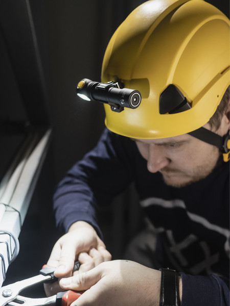 Изображение товара Крепление для фонаря Armytek Hard Hat Mount / AHM-03