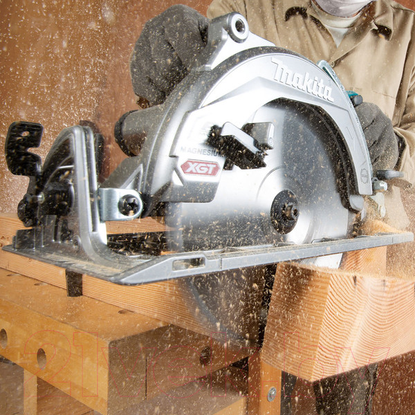 Изображение товара Профессиональная дисковая пила Makita RS002GZ