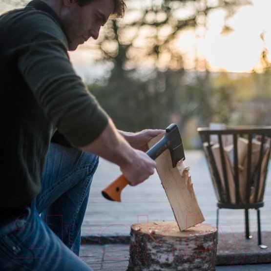 Изображение товара Топор Fiskars X10 S 1015619