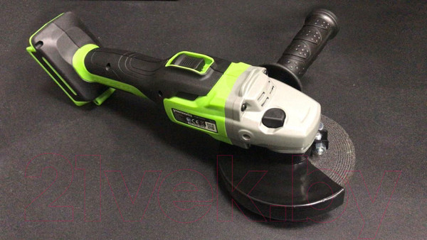 Изображение товара Угловая шлифовальная машина Greenworks GD24AG бесщеточная 24V / 3200207UA (c АКБ 2Ач и ЗУ)