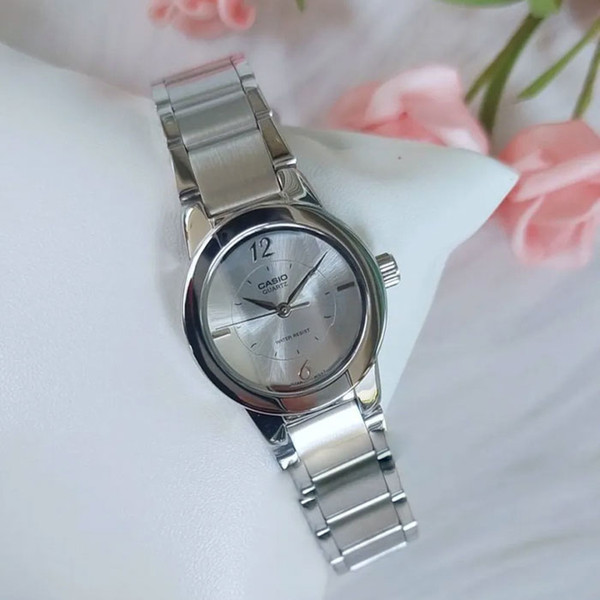 Изображение товара Часы наручные женские Casio LTP-1230D-7C