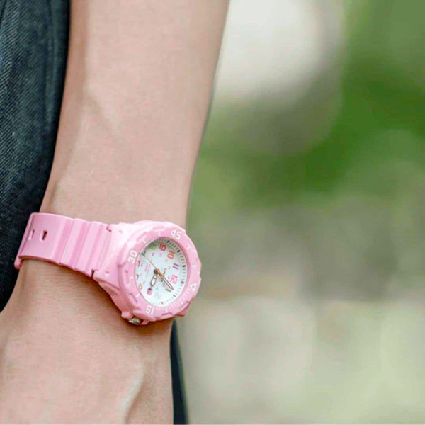 Изображение товара Часы наручные женские Casio LRW-200H-4B2