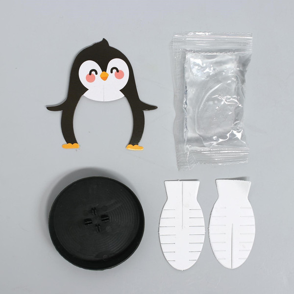 Изображение товара Набор для выращивания кристаллов Эврики Веселые кристаллы Пингвин / 4828450