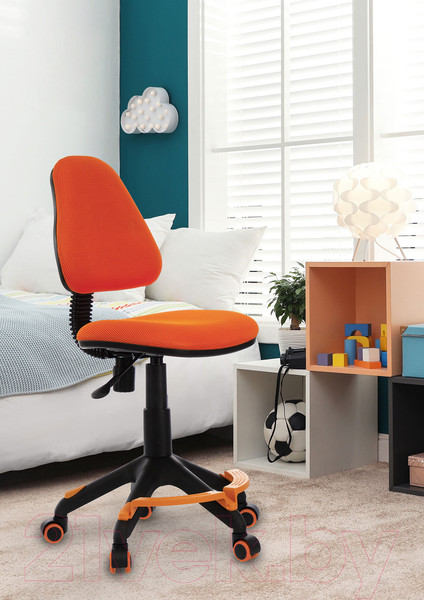 Изображение товара Кресло детское Бюрократ KD-4-F/TW-55 (голубой)