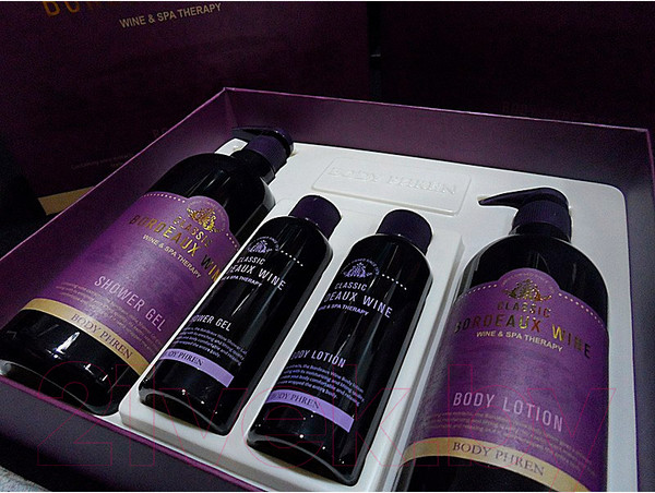 Изображение товара Набор косметики для тела Welcos Body Phren Classic Bordeaux Wine Body Care Set