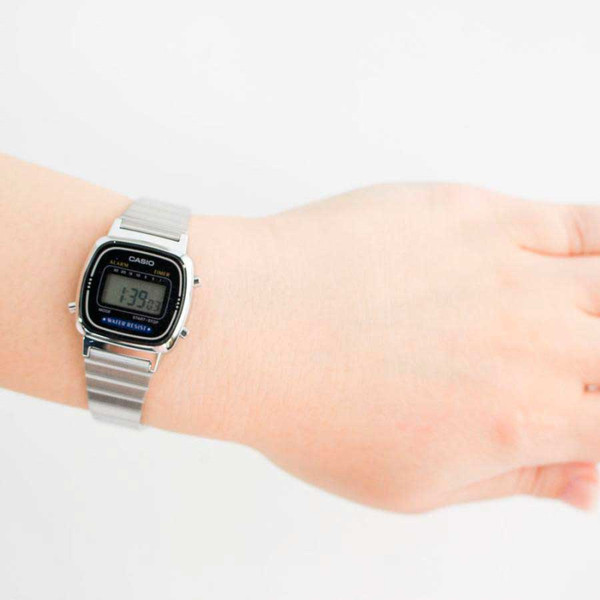 Изображение товара Часы наручные женские Casio LA-670WD-1E