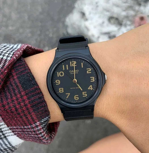 Изображение товара Часы наручные мужские Casio MW-240-1B2