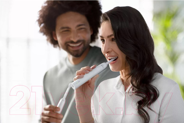 Изображение товара Электрическая зубная щетка Philips HX3673/13