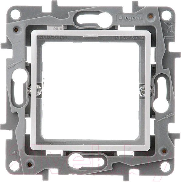 Изображение товара Адаптер скрытого механизма Legrand Etika для Mosaic 672289 (белый)