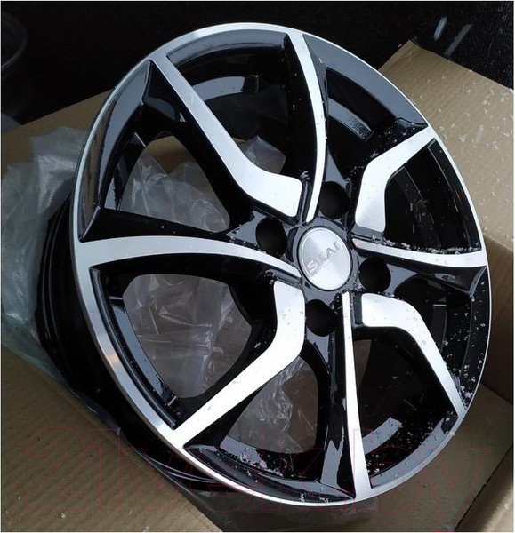 Изображение товара Литой диск SKAD Тулон 15x6" 4x100мм DIA 54.1мм ET 46мм Алмаз