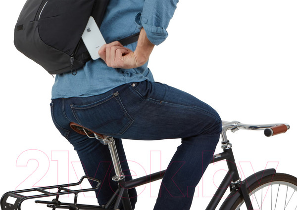 Изображение товара Рюкзак Thule Paramount Commuter Backpack 27L TPCB27K / 3204731 (черный)