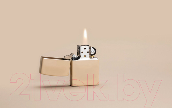 Изображение товара Зажигалка Zippo Classic / 49453 (бежевый)