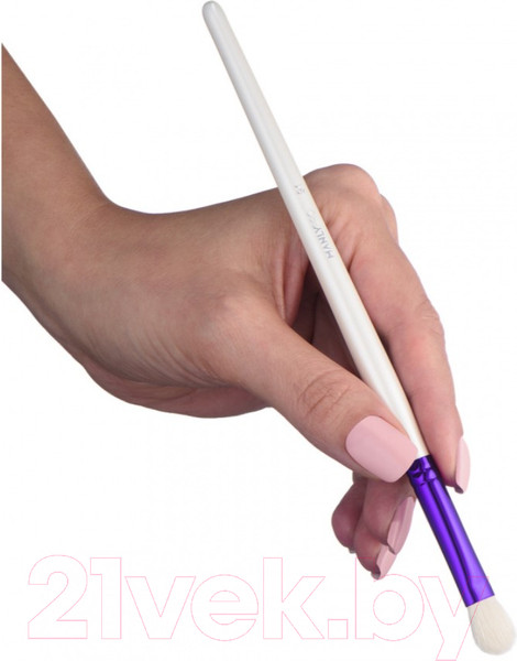 Изображение товара Кисть для макияжа Manly PRO Небольшая плоская пушистая д/теней, растушевки карандаша К91