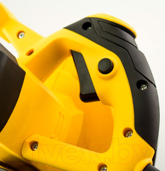 Изображение товара Дисковая пила Kolner KCS 140/900