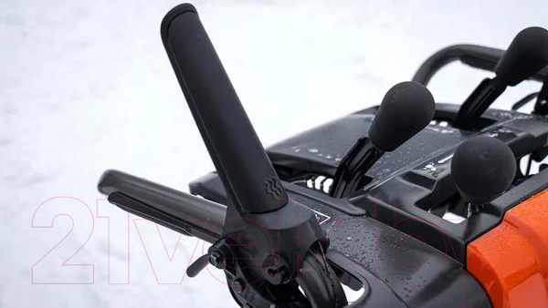 Изображение товара Снегоуборщик бензиновый Husqvarna ST 124 (970 44 93-02)