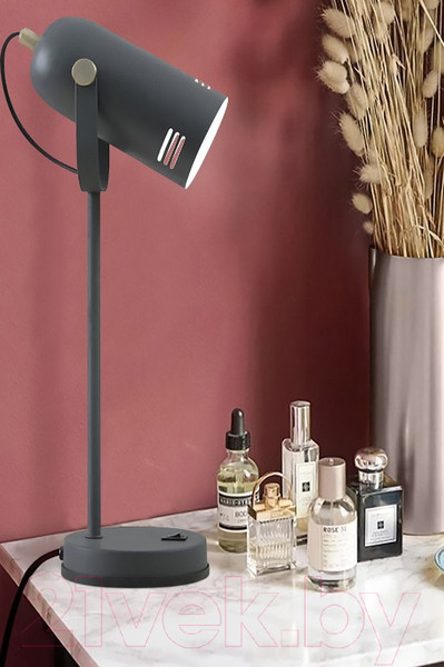 Изображение товара Настольная лампа ArtStyle HT-705BA (черный/латунь)