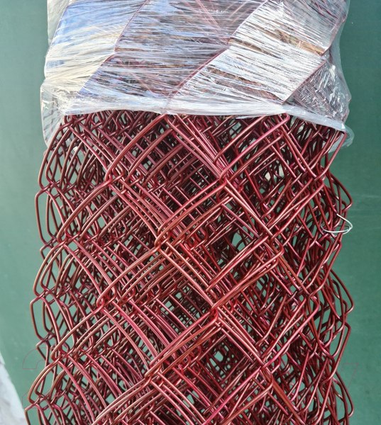 Изображение товара Сетка-рабица Белзабор ПВХ D 2.4 1.8x10м (ячейка 55x55мм, рубиновый)