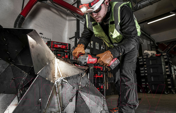 Изображение товара Угловая шлифовальная машина Milwaukee M18ONEFSAG125XPDB-502X / 4933478435