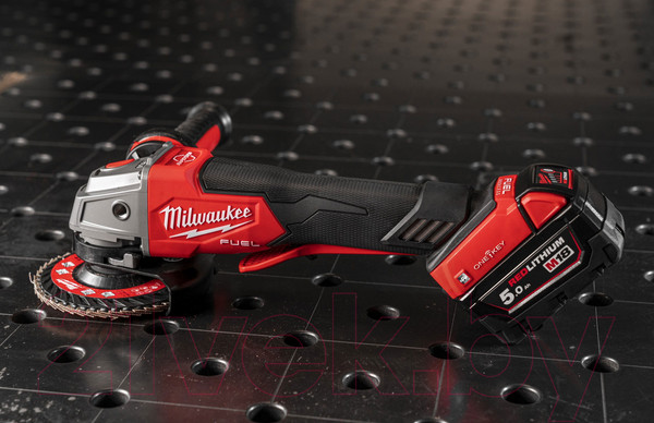 Изображение товара Угловая шлифовальная машина Milwaukee M18ONEFSAG125XPDB-502X / 4933478435
