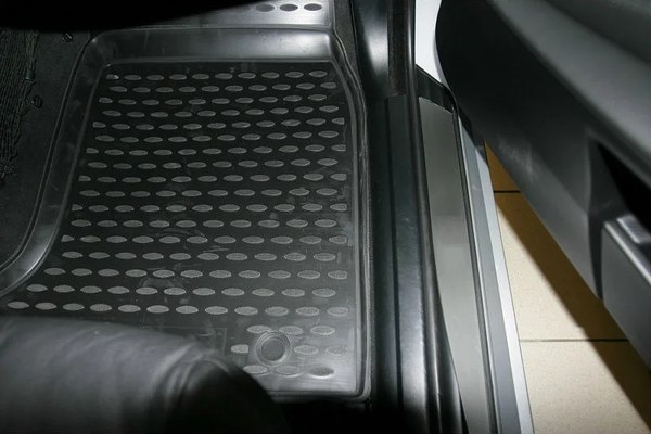 Изображение товара Комплект ковриков для авто ELEMENT NLC.20.08.210H для Hyundai Getz (4шт)